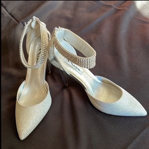 Nina Pointed Toe High Heel